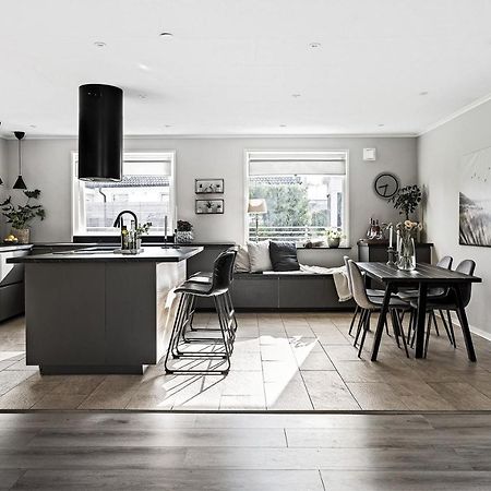 Harlig Villa I Savedalen 10 Min Till Goteborg Ngoại thất bức ảnh
